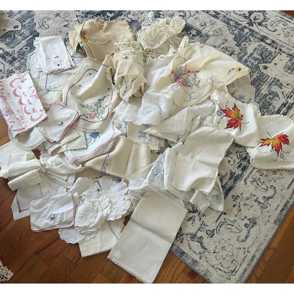Vintage Linen Lot Embroidered Handkerchiefs Lace Doilies Floral Napkins Crafting